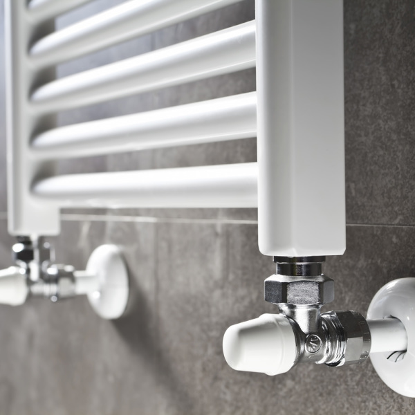 Quelles sont les normes de sécurité d'un radiateur soufflant de salle de  bain - Carrera